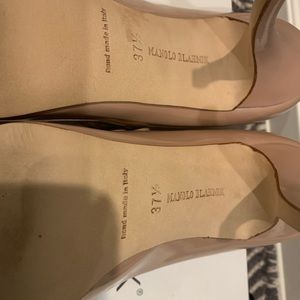 Manolo Blahnik | Shoes | New Manolo Blahnik Campy Nude Patent Size 375